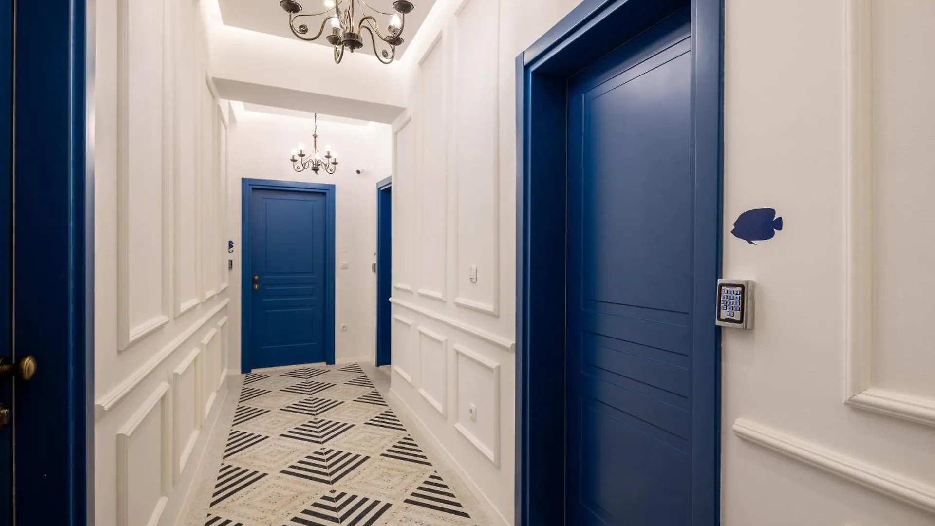 48 Rooms Split