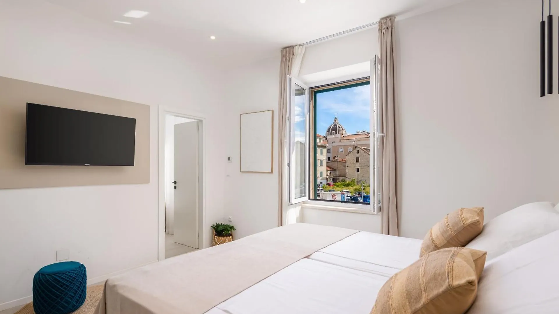 Panzió 48 Rooms Split